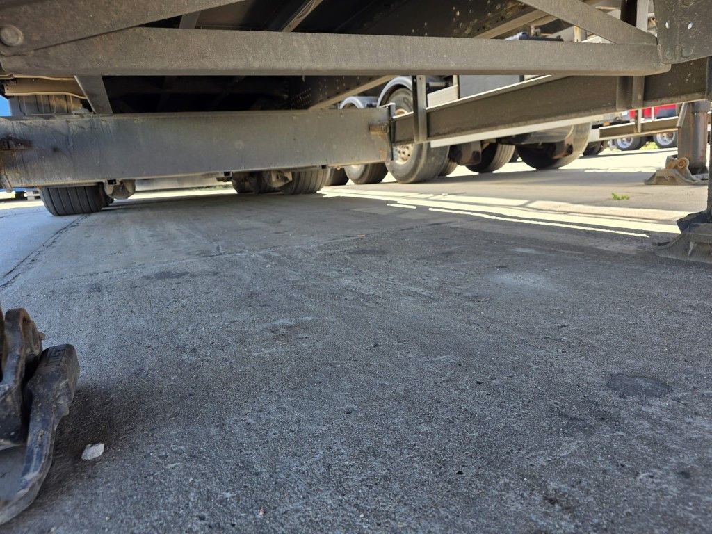 Fahrzeugabbildung Schmitz Cargobull SCB*S3T LL,Gardine,Edscha, Lift,nur 176.22 Km!