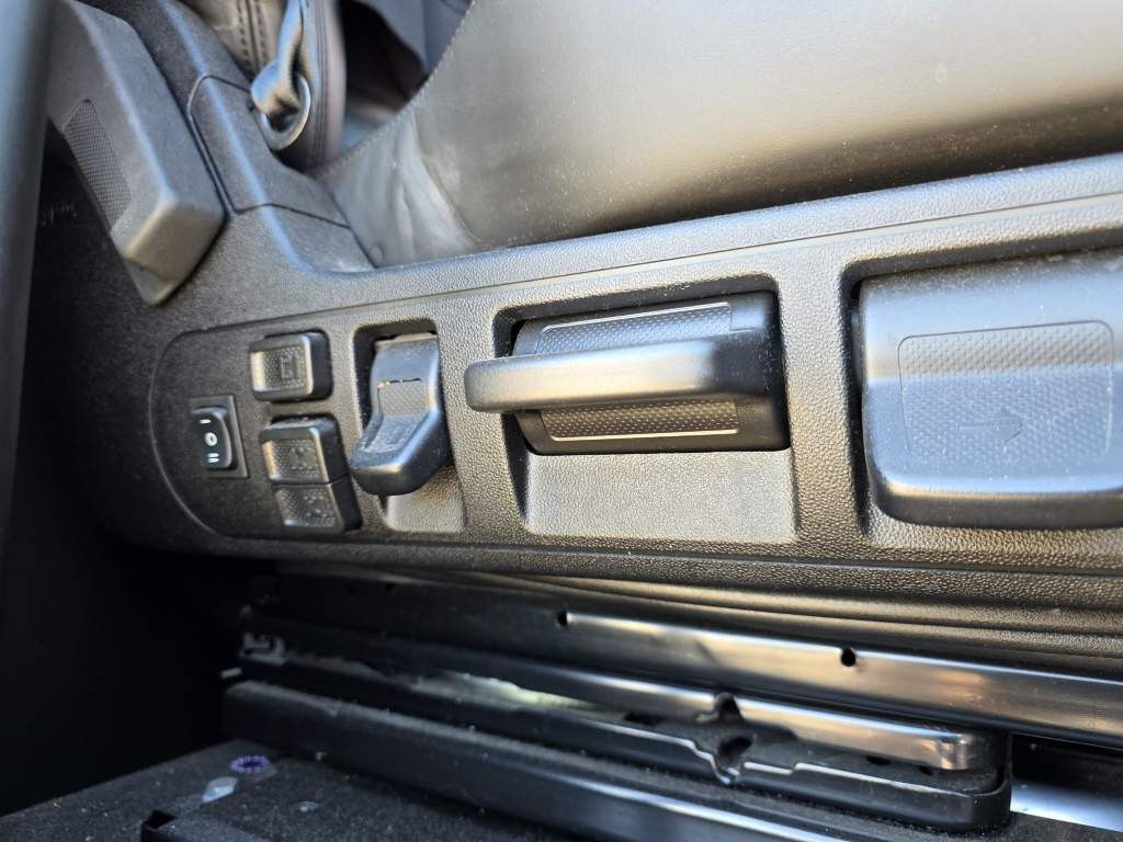 Fahrzeugabbildung Iveco 570 S-Way, Retarder, Standklima, Blitzer,Runmdl