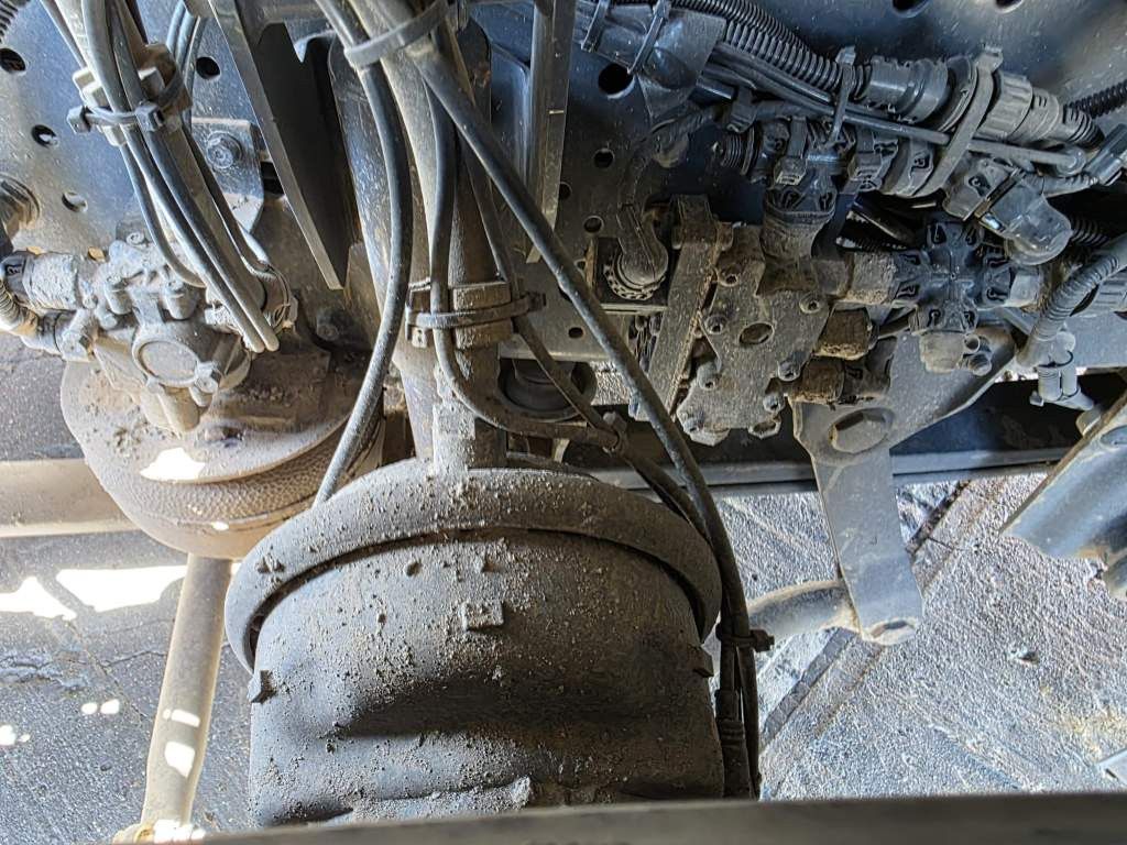 Fahrzeugabbildung Iveco 570 S-Way, Retarder, Standklima, Blitzer,Runmdl