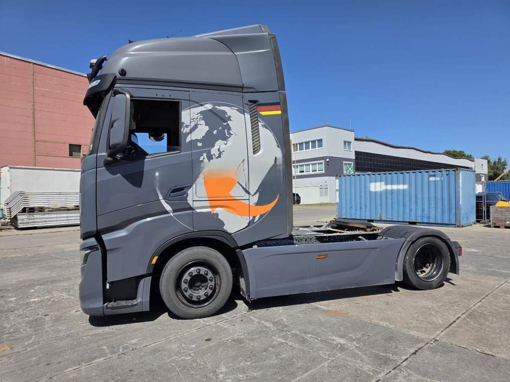 Fahrzeugabbildung Iveco 570 S-Way, Retarder, Standklima, Blitzer,Runmdl