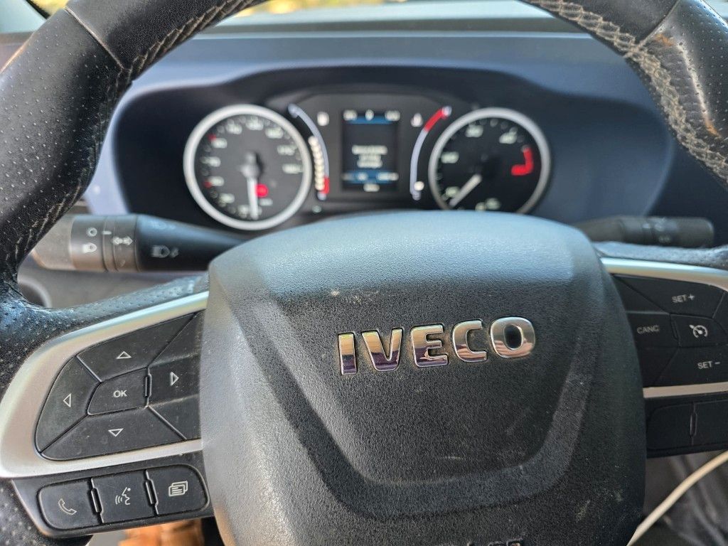 Fahrzeugabbildung Iveco 35C210 Maxi lang & hoch,AHK,Standhzg,Klima Autom
