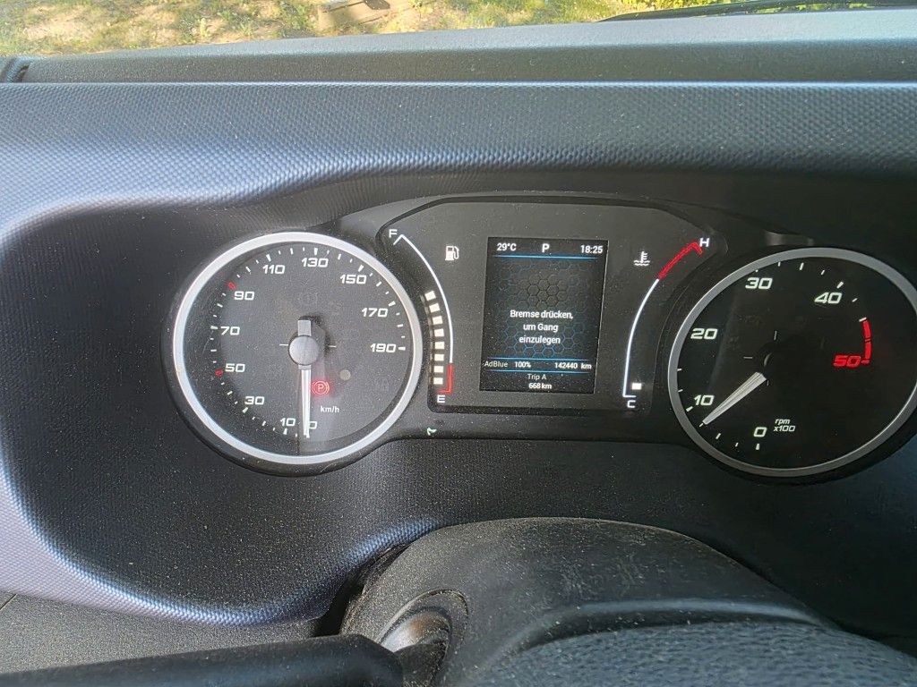 Fahrzeugabbildung Iveco 35C210 Maxi lang & hoch,AHK,Standhzg,Klima Autom