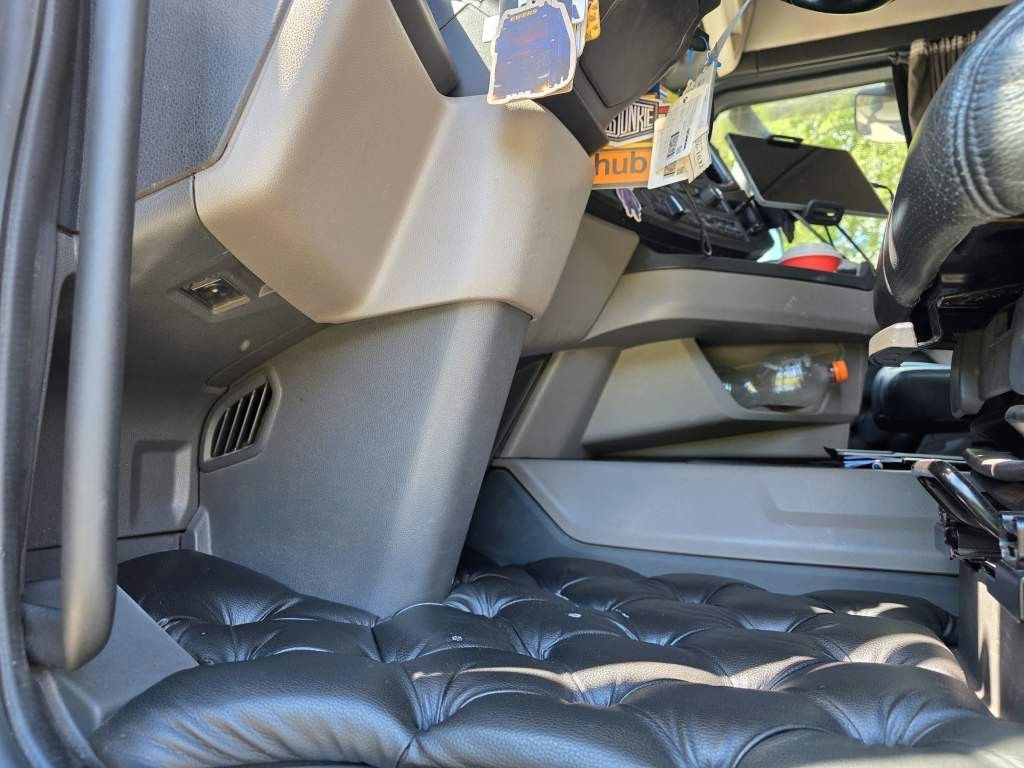 Fahrzeugabbildung Scania R500, 2 Kreis Hydr., Retrader, gesteppt