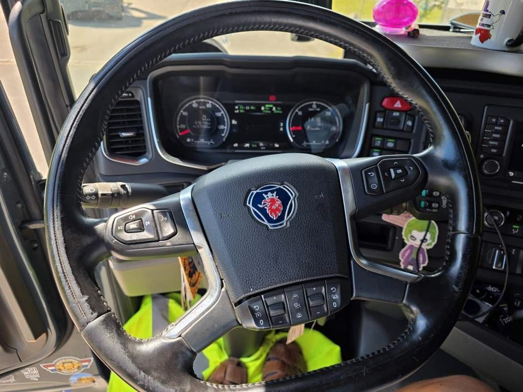 Fahrzeugabbildung Scania R500, 2 Kreis Hydr., Retrader, gesteppt