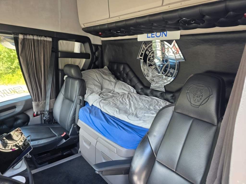 Fahrzeugabbildung Scania R500, 2 Kreis Hydr., Retrader, gesteppt