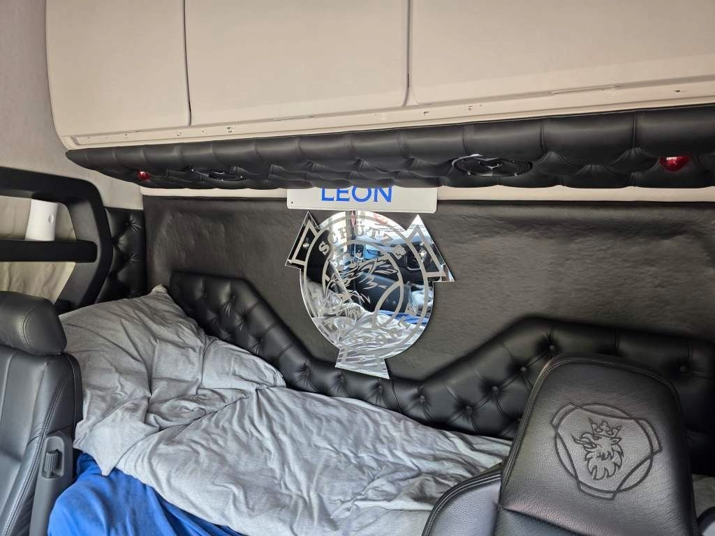 Fahrzeugabbildung Scania R500, 2 Kreis Hydr., Retrader, gesteppt