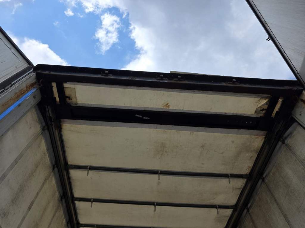 Fahrzeugabbildung Schwarzmüller Jumbo, Gardine,  Lift, Edscha, Bordwände