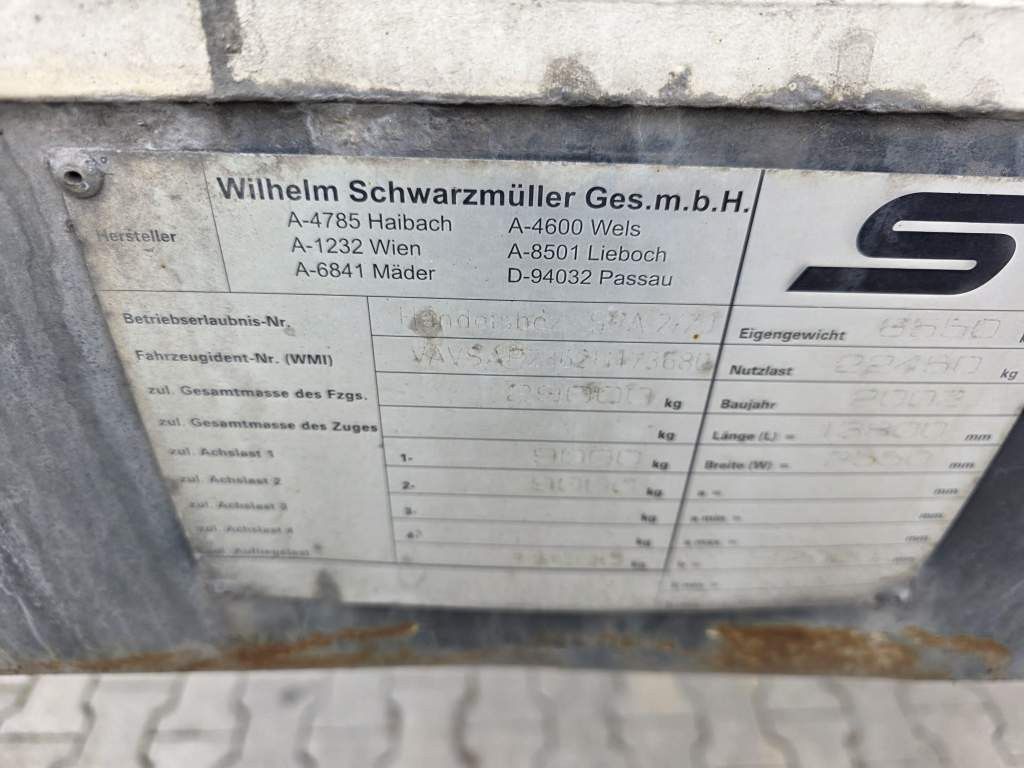 Fahrzeugabbildung Schwarzmüller Jumbo, Gardine,  Lift, Edscha, Bordwände