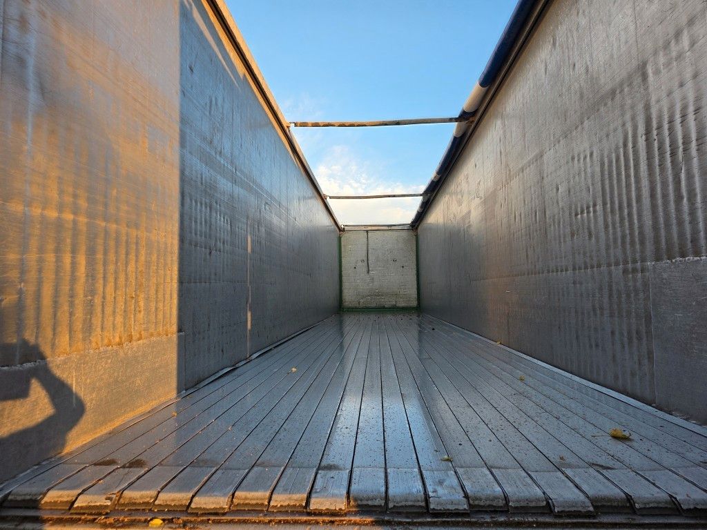 Fahrzeugabbildung Knapen 92 cbm Schubboden, Lift, SAF Scheibe
