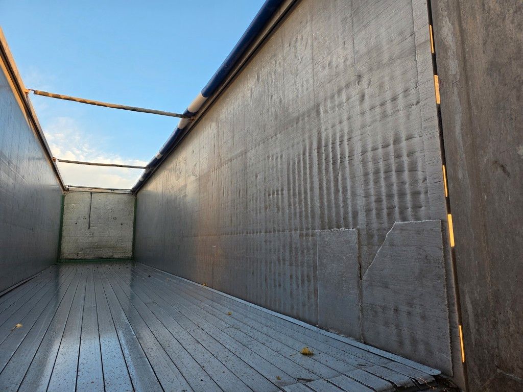 Fahrzeugabbildung Knapen 92 cbm Schubboden, Lift, SAF Scheibe