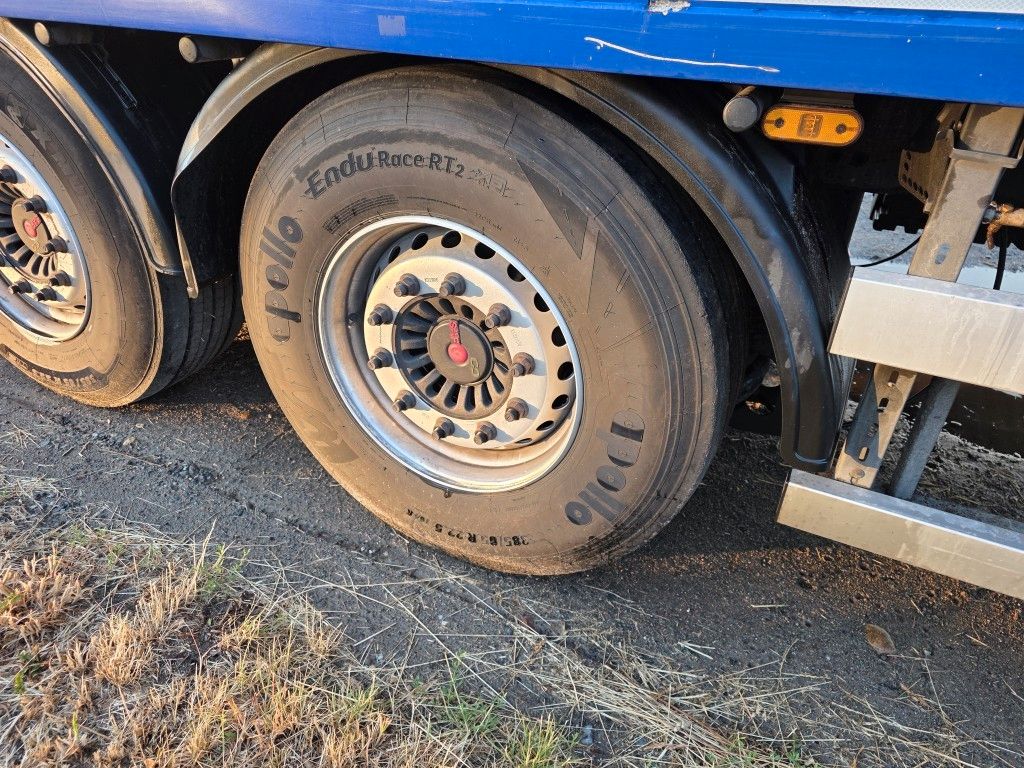 Fahrzeugabbildung Knapen 92 cbm Schubboden, Lift, SAF Scheibe