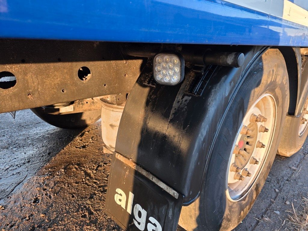 Fahrzeugabbildung Knapen 92 cbm Schubboden, Lift, SAF Scheibe