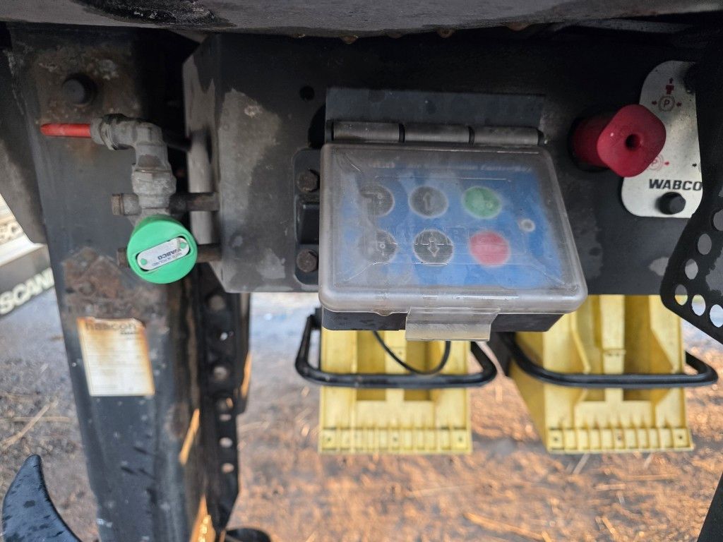 Fahrzeugabbildung Knapen 92 cbm Schubboden, Lift, SAF Scheibe