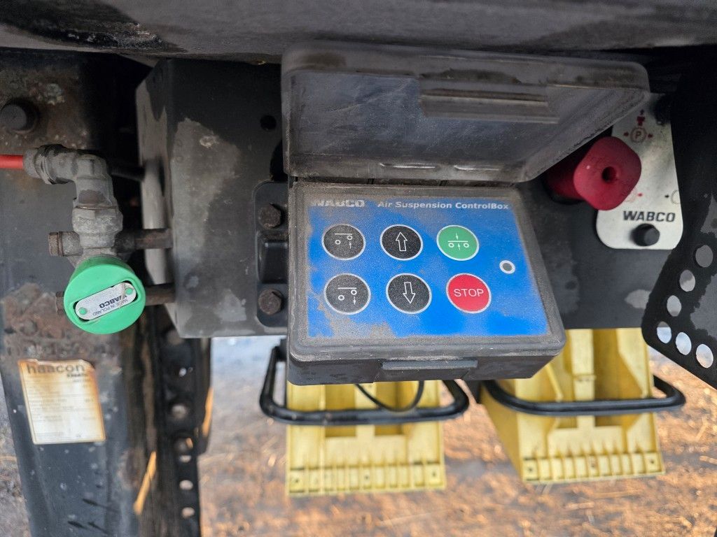 Fahrzeugabbildung Knapen 92 cbm Schubboden, Lift, SAF Scheibe