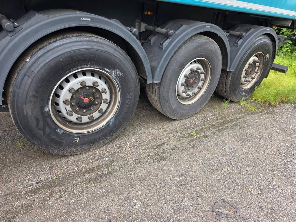 Fahrzeugabbildung Reisch ca. 48 cbm Getreidekipper, Lift, Kornschieber