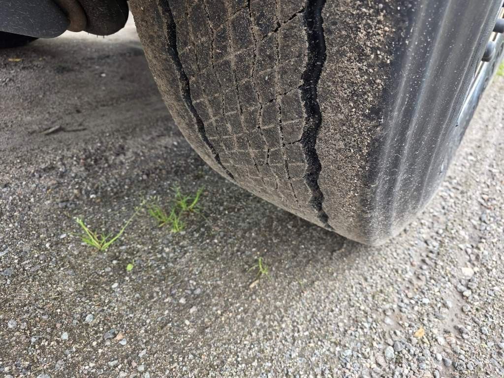 Fahrzeugabbildung Reisch ca. 48 cbm Getreidekipper, Lift, Kornschieber