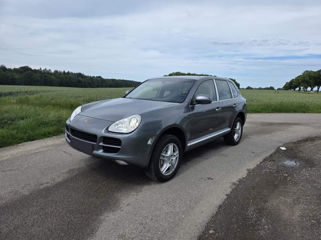 Porsche Cayenne S 4.5 L mit 340 PS, V8, Allrad
