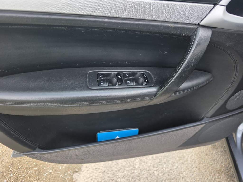 Fahrzeugabbildung Porsche Cayenne S 4.5 L mit 340 PS, V8, Allrad