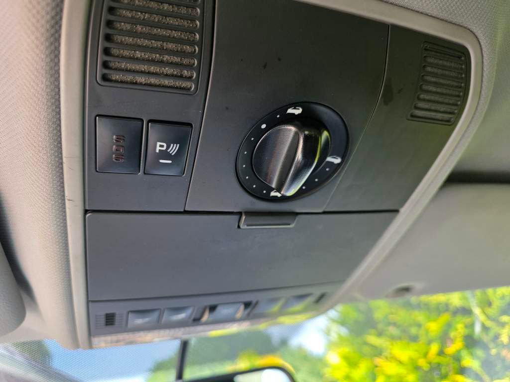 Fahrzeugabbildung Porsche Cayenne S 4.5 L mit 340 PS, V8, Allrad
