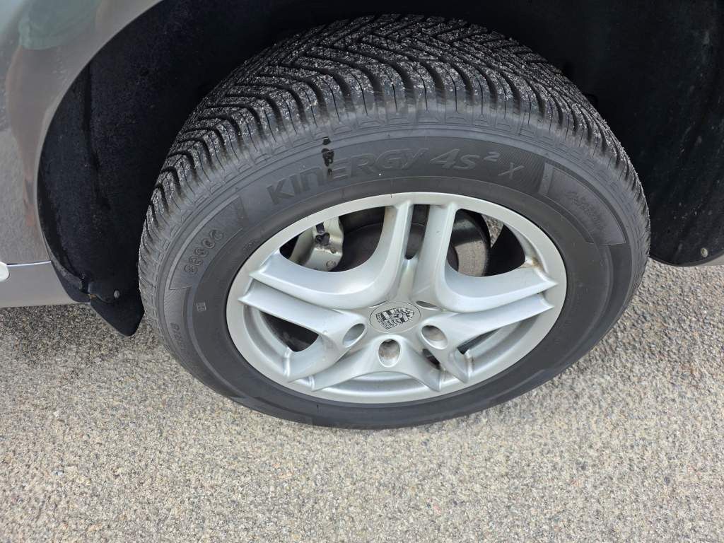Fahrzeugabbildung Porsche Cayenne S 4.5 L mit 340 PS, V8, Allrad