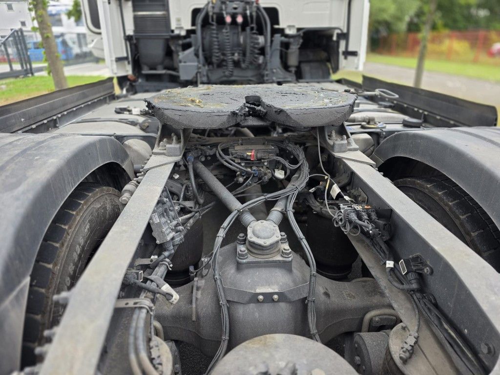 Fahrzeugabbildung Volvo FH 460 neues Modell, 2 Kreis-Hydr, Standklima