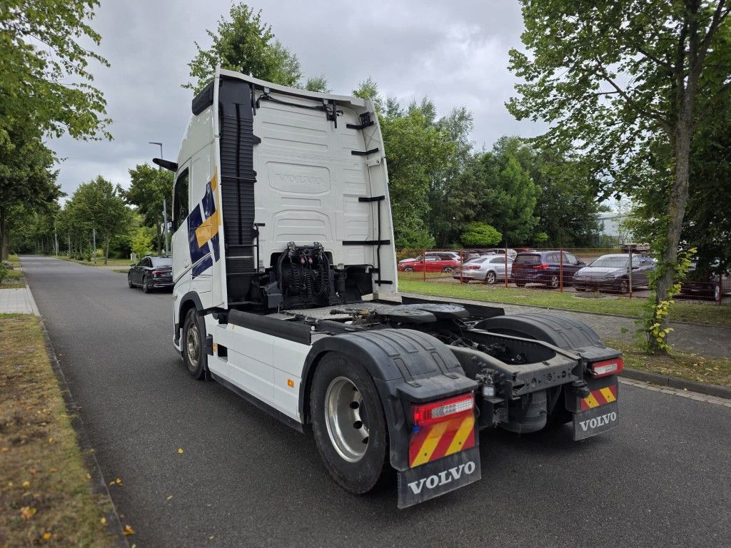 Fahrzeugabbildung Volvo FH 460 neues Modell, 2 Kreis-Hydr, Standklima
