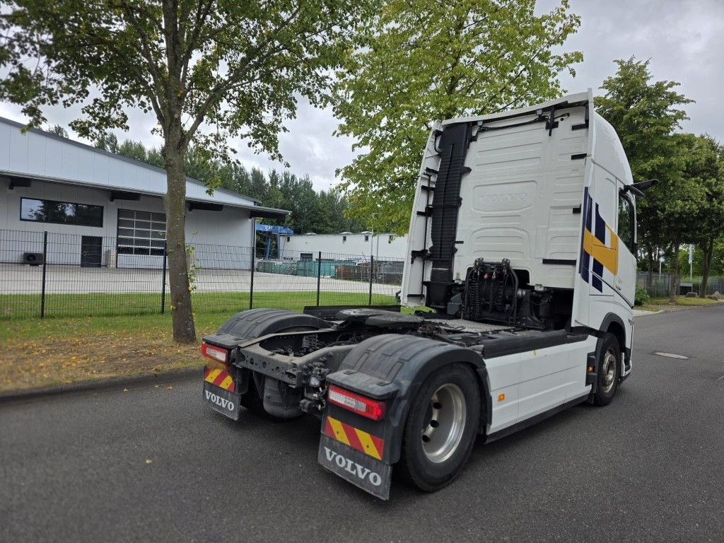 Fahrzeugabbildung Volvo FH 460 neues Modell, 2 Kreis-Hydr, Standklima