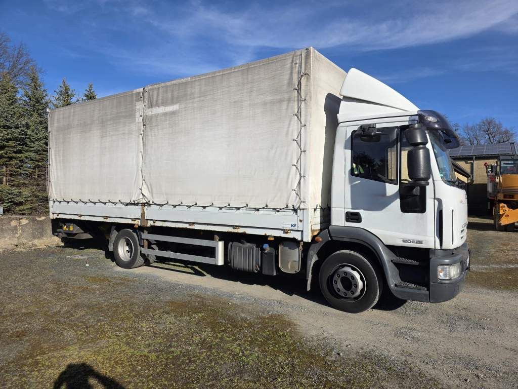 Fahrzeugabbildung Iveco 120E25 Pritsche&Plane,Ladebordwand 1,5 To