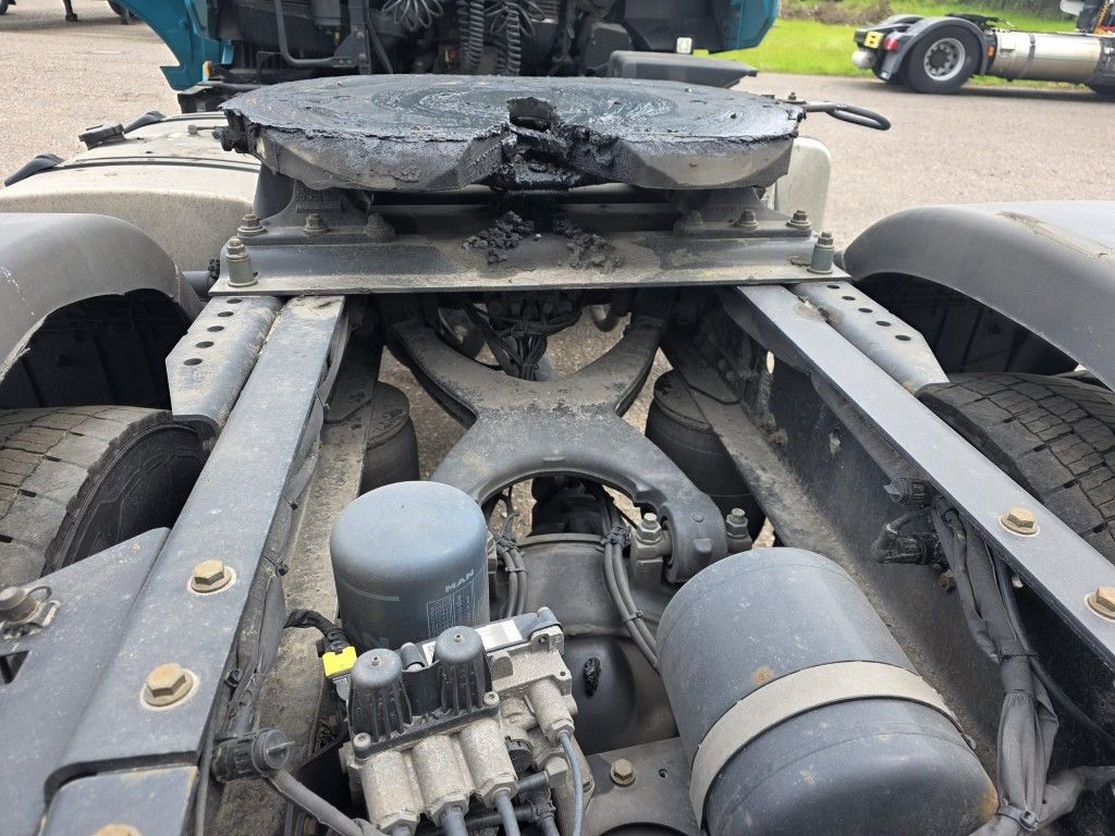 Fahrzeugabbildung MAN 18.470 TGX XXL Unfall, Retarder, 2 Kreis Hydr.