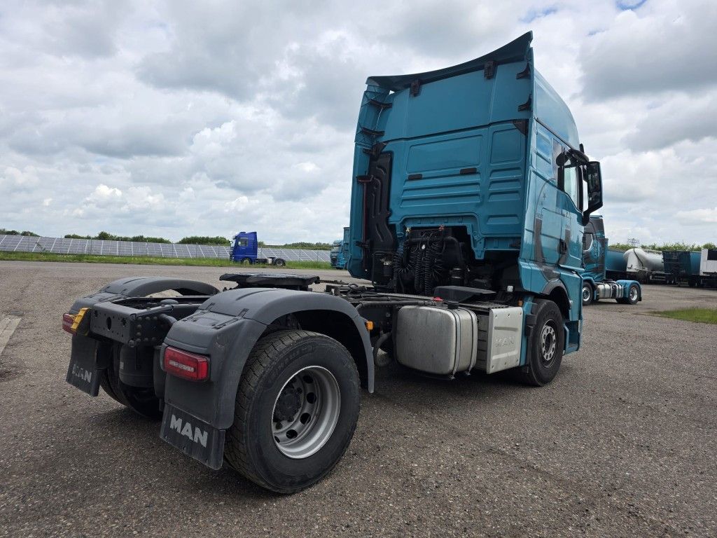 Fahrzeugabbildung MAN 18.470 TGX XXL Unfall, Retarder, 2 Kreis Hydr.