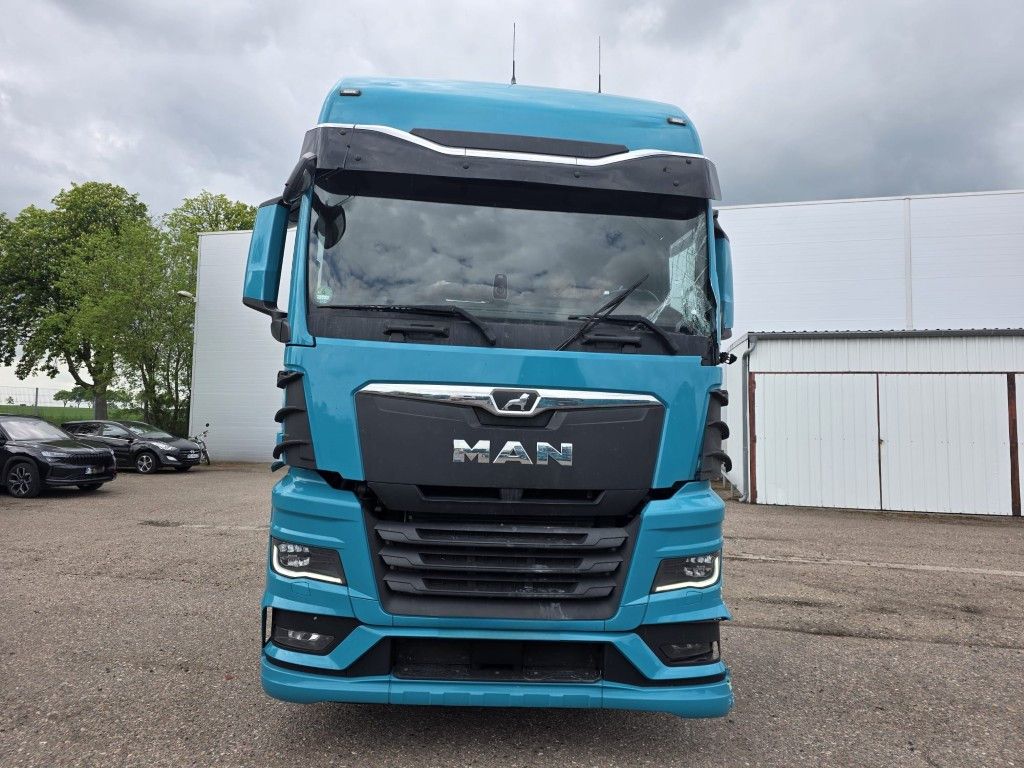 Fahrzeugabbildung MAN 18.470 TGX XXL Unfall, Retarder, 2 Kreis Hydr.