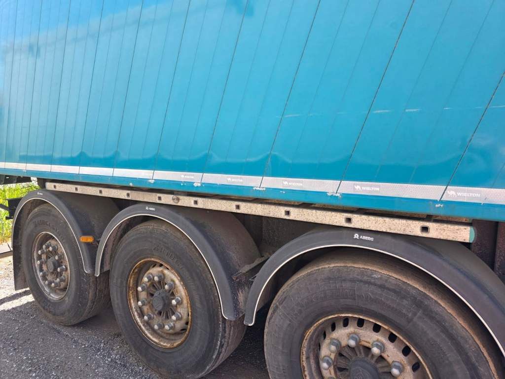 Fahrzeugabbildung Wielton 50 cbm Getreidemulde, Pendelklappe,Kornschieber