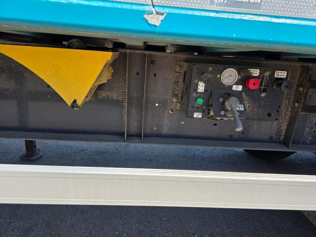 Fahrzeugabbildung Wielton 50 cbm Getreidemulde, Pendelklappe,Kornschieber