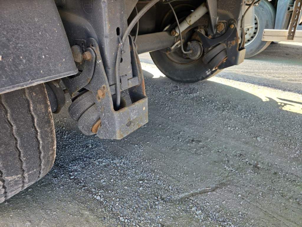 Fahrzeugabbildung Wielton 50 cbm Getreidemulde, Pendelklappe,Kornschieber