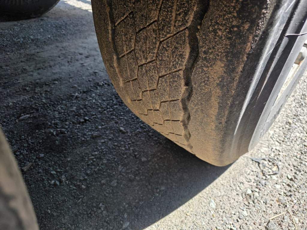 Fahrzeugabbildung Wielton 50 cbm Getreidemulde, Pendelklappe,Kornschieber