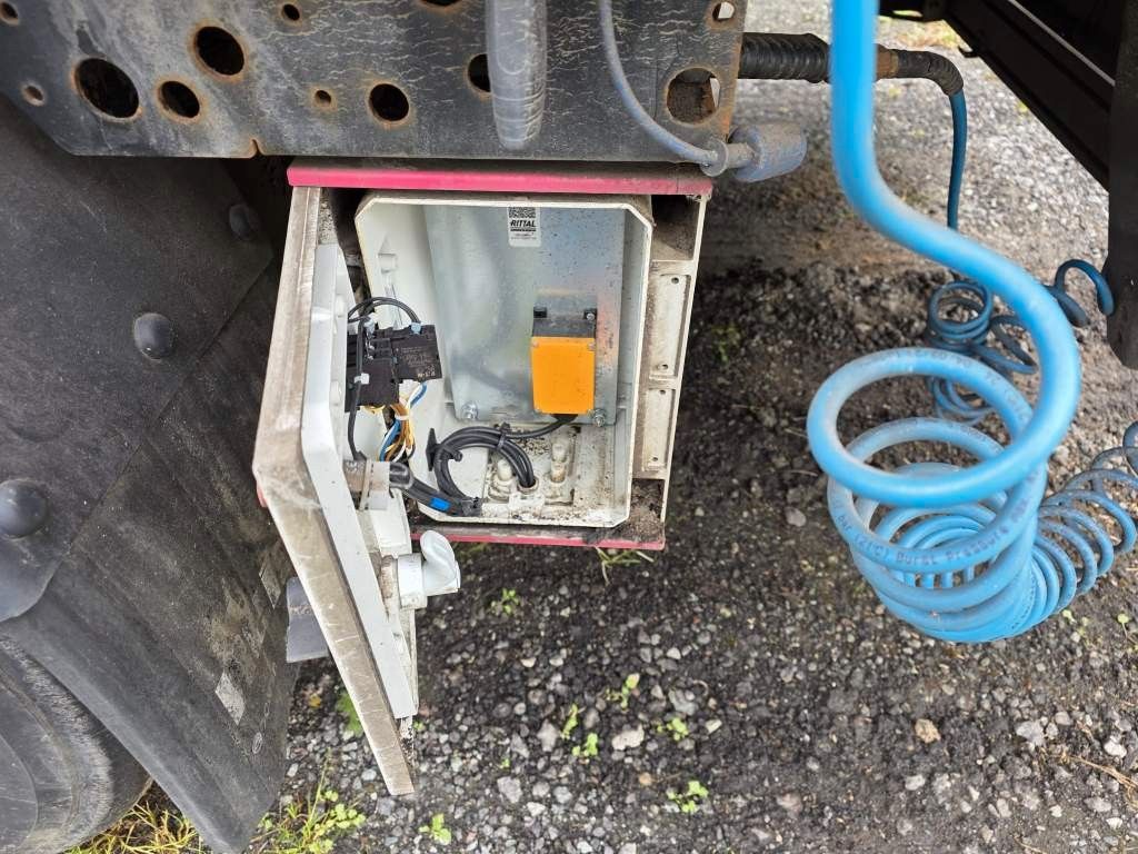 Fahrzeugabbildung Reisch 65 cbm Schubboden, Lift, SAF Scheibe