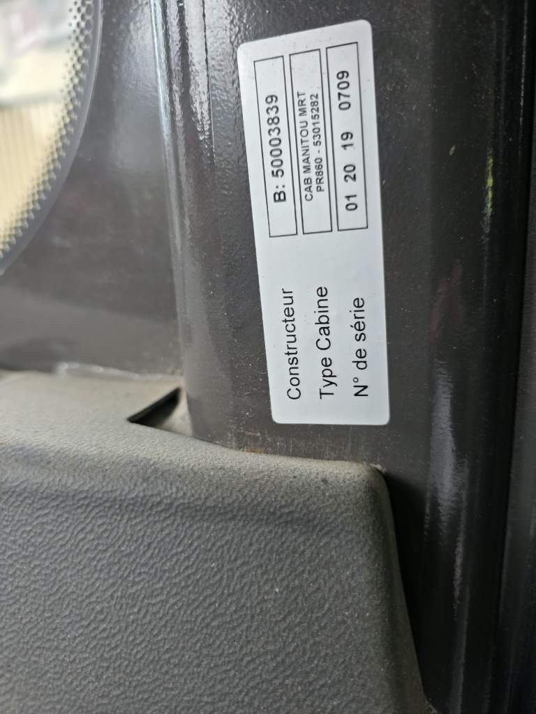 Fahrzeugabbildung Manitou MRT 2470+Privilege,Klima,drehbare Kabine,Palgab.