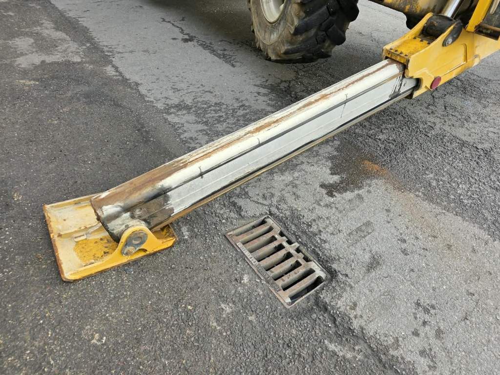 Fahrzeugabbildung Manitou MRT 2470+Privilege,Klima,drehbare Kabine,Palgab.