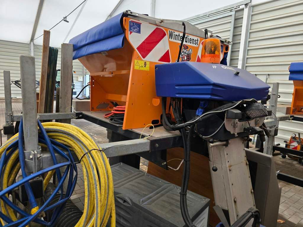 Fahrzeugabbildung Schmidt Schmidt Aebi Flexigo150,Besen,Streuaufbau,Schild