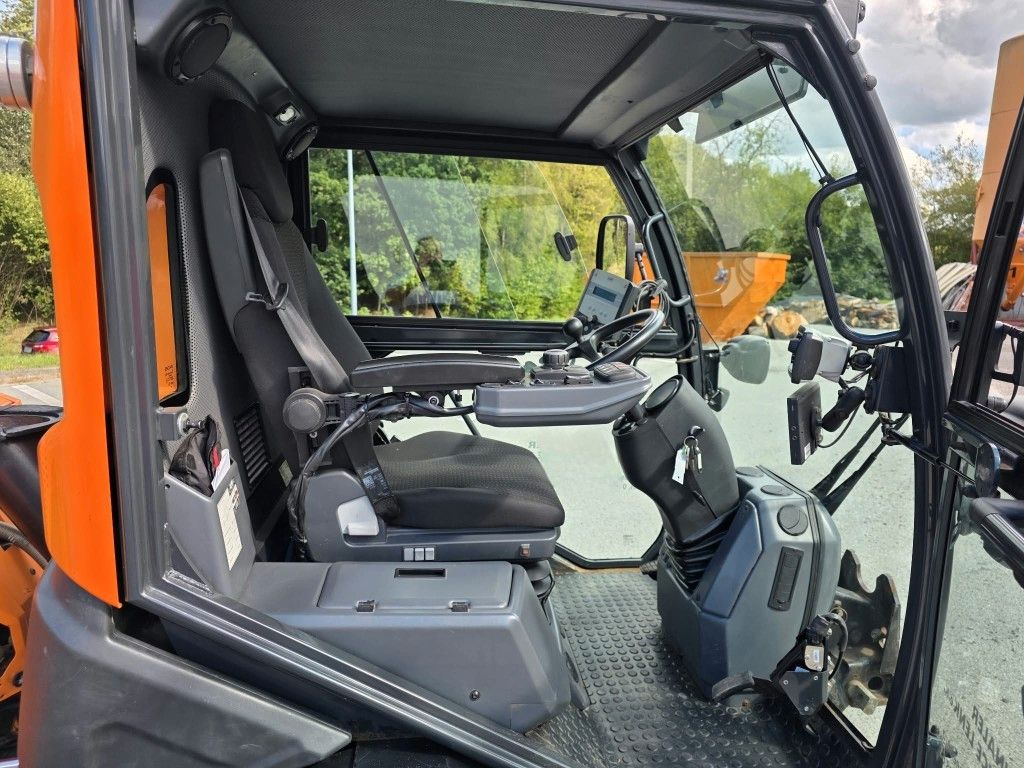 Fahrzeugabbildung Schmidt Aebi-Schmidt Flexigo 150 Winterd, Streuer+Schild