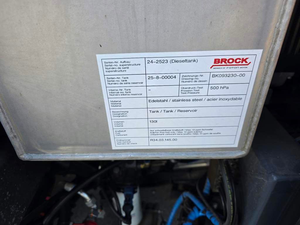 Fahrzeugabbildung DAF XB 210 Kehrmaschine wie neu Brock VS4 Kehraufbau