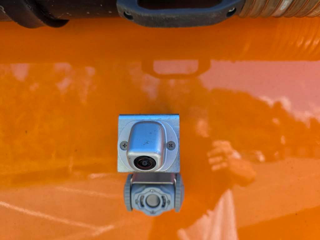 Fahrzeugabbildung DAF XB 210 Kehrmaschine wie neu Brock VS4 Kehraufbau