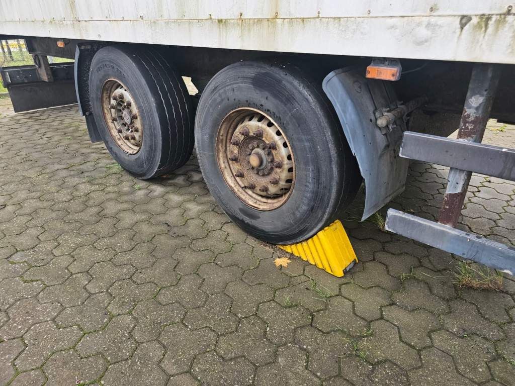Fahrzeugabbildung Spier Doppelstock mit Balken, 2 Achser