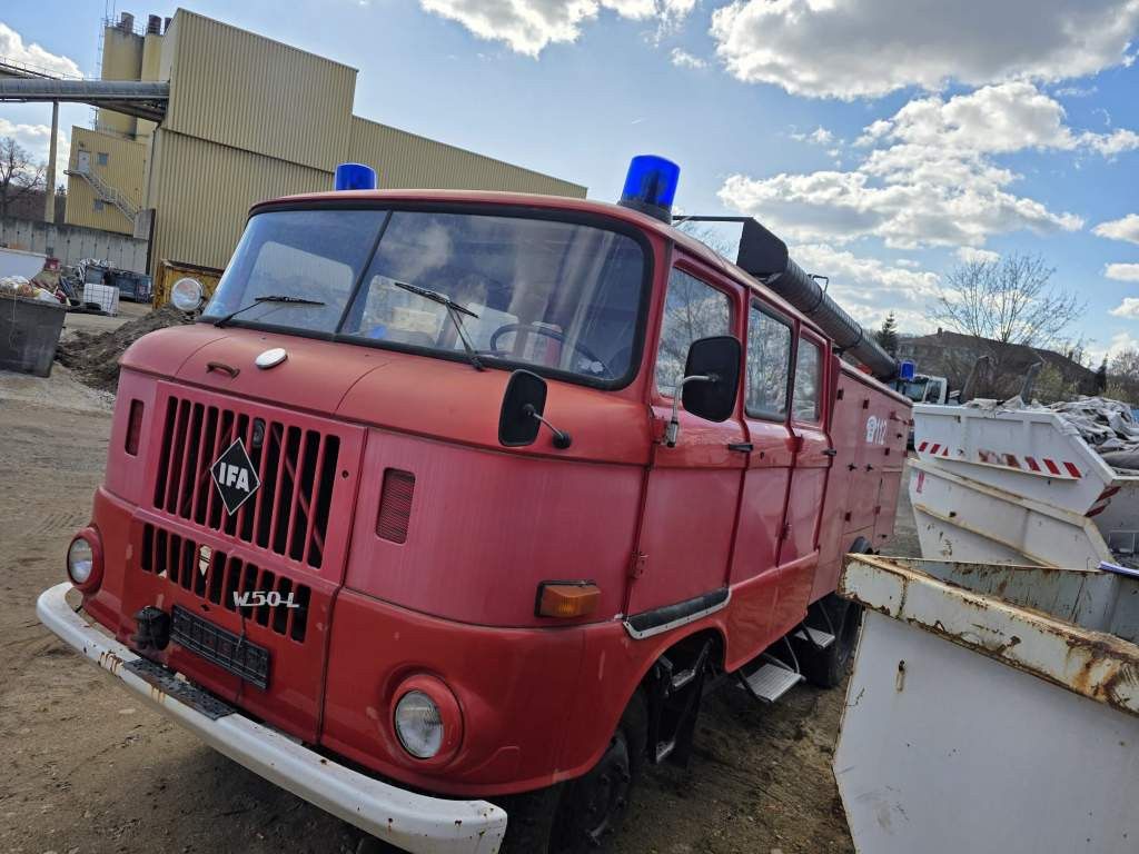 Fahrzeugabbildung Andere W50 L/LF IFA Löschfahrzeug mit Pumpe + Tank