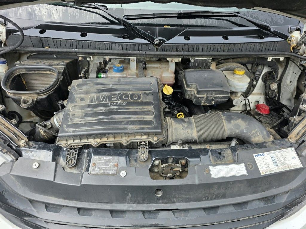 Fahrzeugabbildung Iveco 35S16, 1+2 Sitzer, Klima Automat, Trennwand, AHK