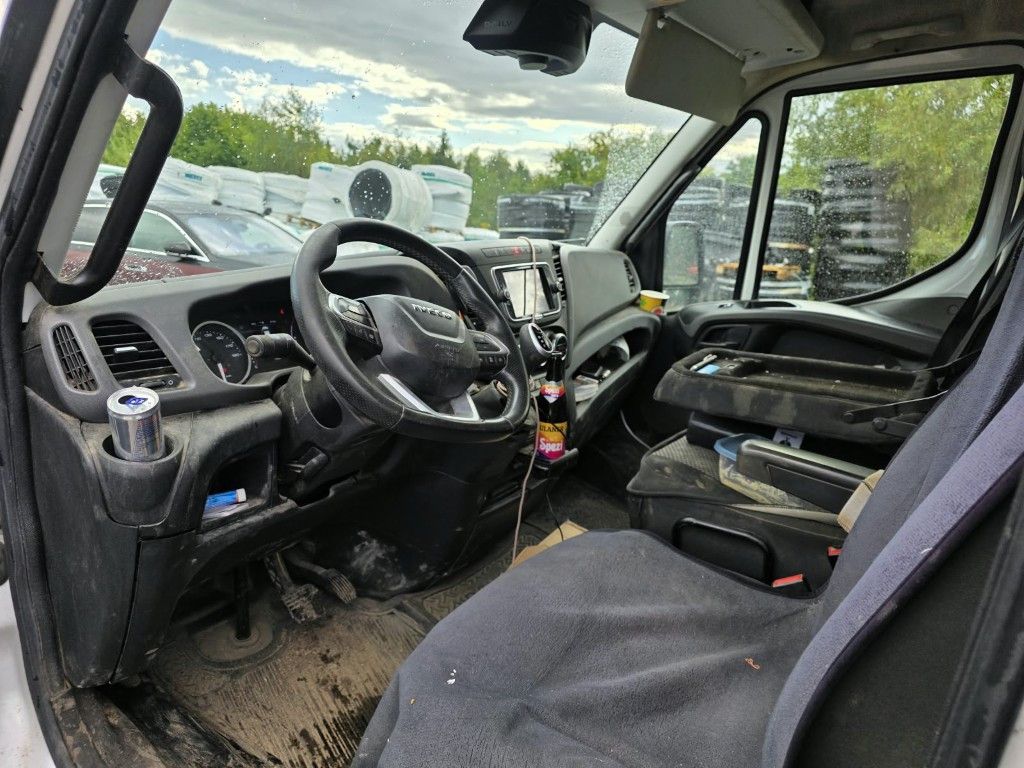 Fahrzeugabbildung Iveco 35S16 HiMatic, Klima Automat, 1+2 Sitzer, AHK
