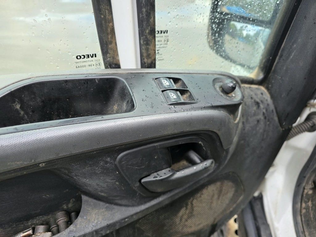 Fahrzeugabbildung Iveco 35S16 HiMatic, Klima Automat, 1+2 Sitzer, AHK
