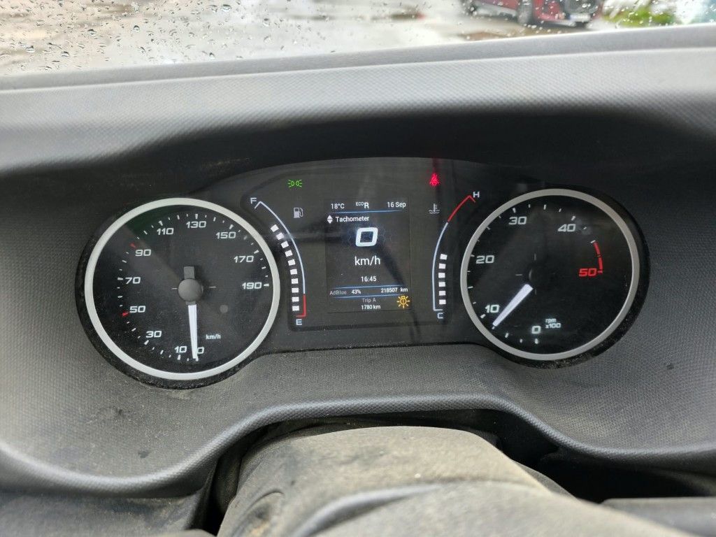 Fahrzeugabbildung Iveco 35S16 HiMatic, Klima Automat, 1+2 Sitzer, AHK