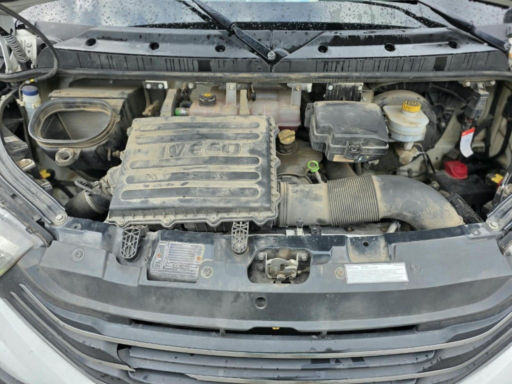 Fahrzeugabbildung Iveco 35S16 HiMatic, Klima Automat, 1+2 Sitzer, AHK