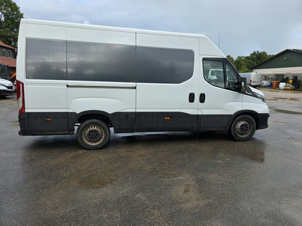 Fahrzeugabbildung Iveco 35S16 HiMatic, Klima Automat, 1+2 Sitzer, AHK